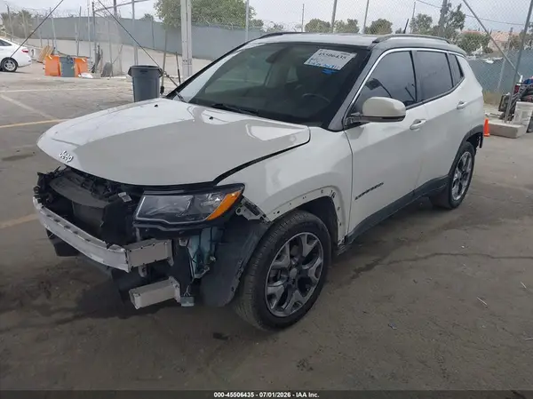 3C4NJCCB7LT125649 2020 JEEP COMPASS - Image 2