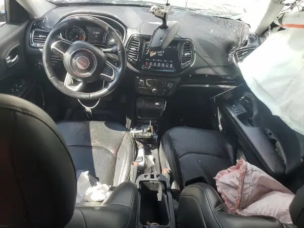 3C4NJCCB7LT169084 2020 JEEP COMPASS - Image 8