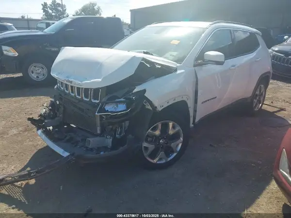 3C4NJCCB7LT187603 2020 JEEP COMPASS - Image 2