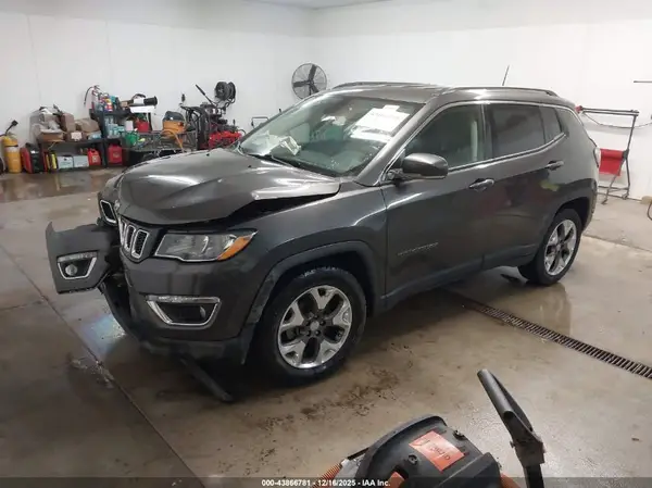 3C4NJCCB7LT231146 2020 JEEP COMPASS - Image 2