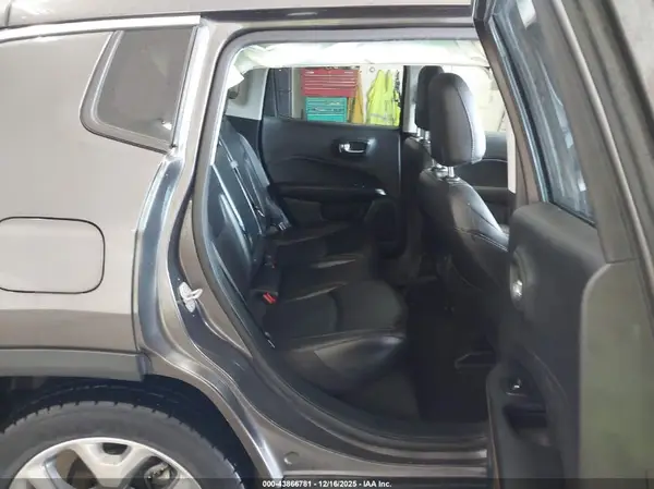 3C4NJCCB7LT231146 2020 JEEP COMPASS - Image 8