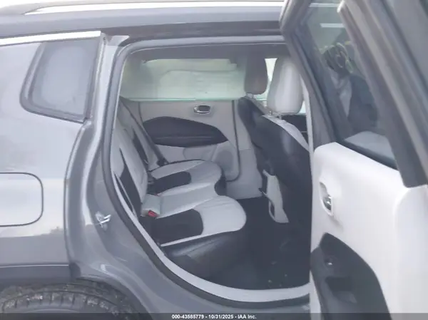 3C4NJCCB7MT605157 2021 JEEP COMPASS - Image 8