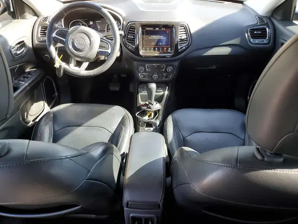 3C4NJCCB8JT165249 2018 JEEP COMPASS - Image 8