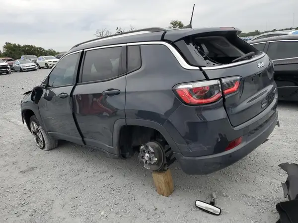 3C4NJCCB8JT406338 2018 JEEP COMPASS - Image 2