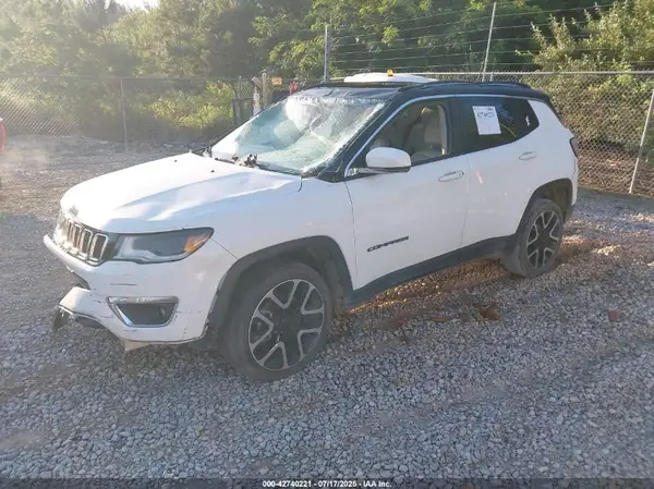 3C4NJCCB8JT420630 2018 JEEP COMPASS - Image 2