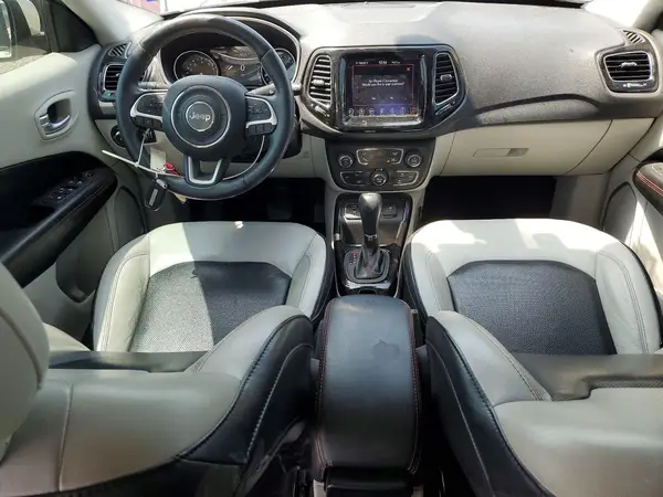 3C4NJCCB8JT494940 2018 JEEP COMPASS - Image 8