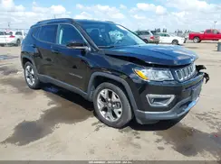 3C4NJCCB8KT614009 2019 JEEP COMPASS