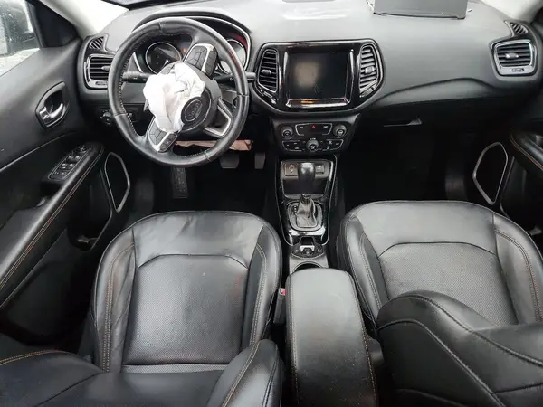 3C4NJCCB8KT663047 2019 JEEP COMPASS - Image 8