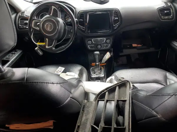 3C4NJCCB8KT675960 2019 JEEP COMPASS - Image 8