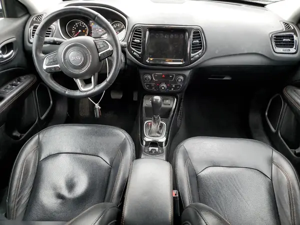 3C4NJCCB8KT675988 2019 JEEP COMPASS - Image 8