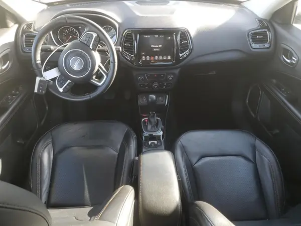 3C4NJCCB8KT749040 2019 JEEP COMPASS - Image 8