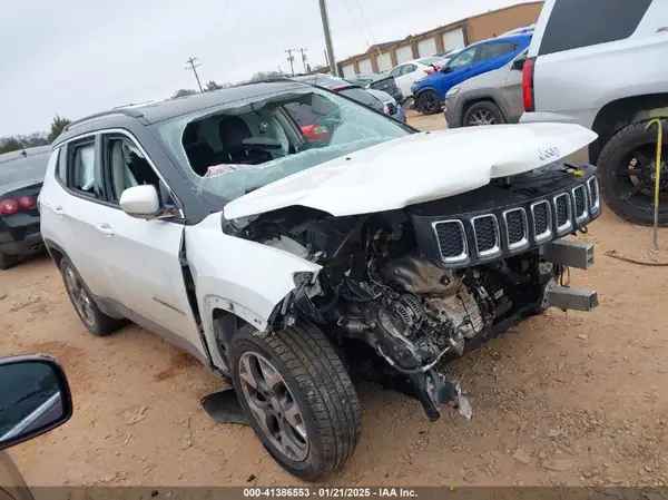 3C4NJCCB8LT114725 2020 JEEP COMPASS - Image 1