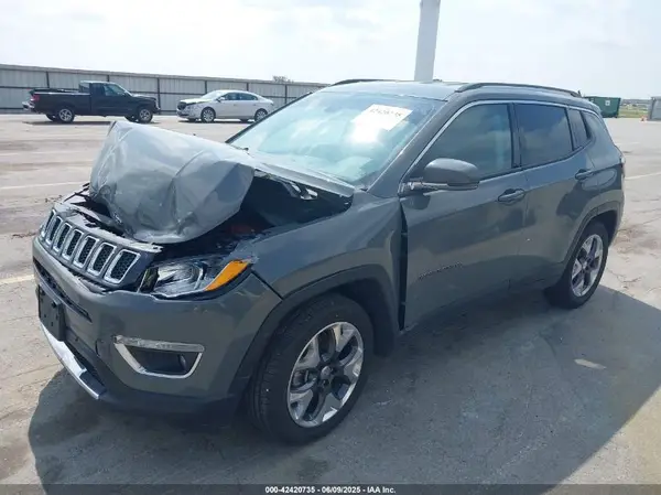 3C4NJCCB8LT128866 2020 JEEP COMPASS - Image 2