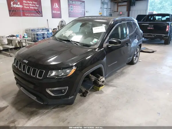 3C4NJCCB8LT140631 2020 JEEP COMPASS - Image 2