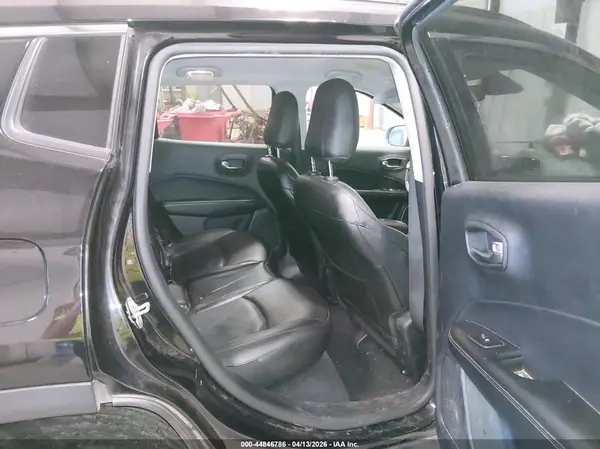 3C4NJCCB8LT140631 2020 JEEP COMPASS - Image 8