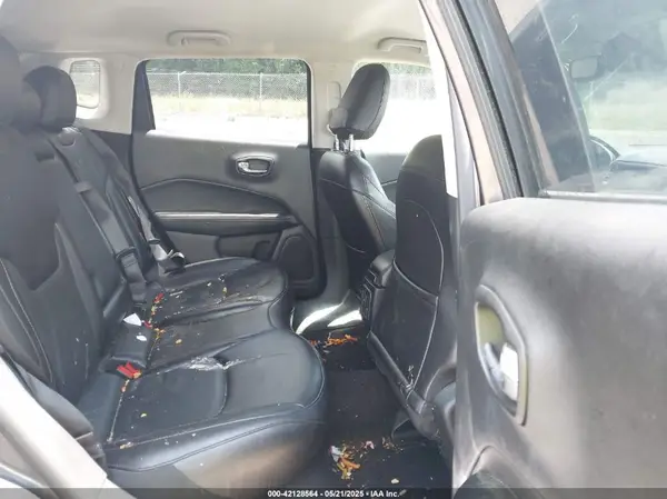 3C4NJCCB8LT158403 2020 JEEP COMPASS - Image 8