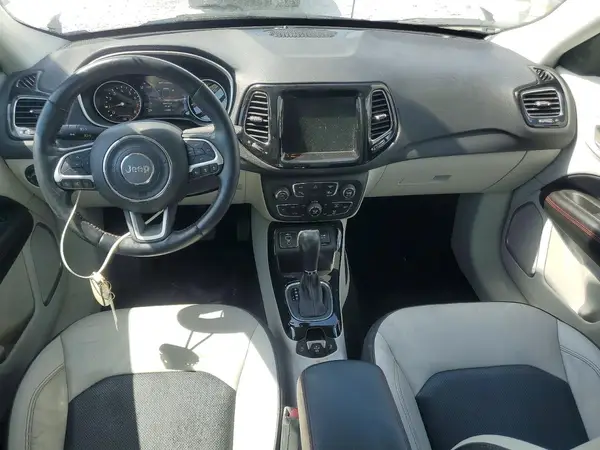 3C4NJCCB8MT587073 2021 JEEP COMPASS - Image 8