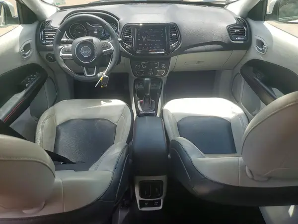 3C4NJCCB9JT123558 2018 JEEP COMPASS - Image 8