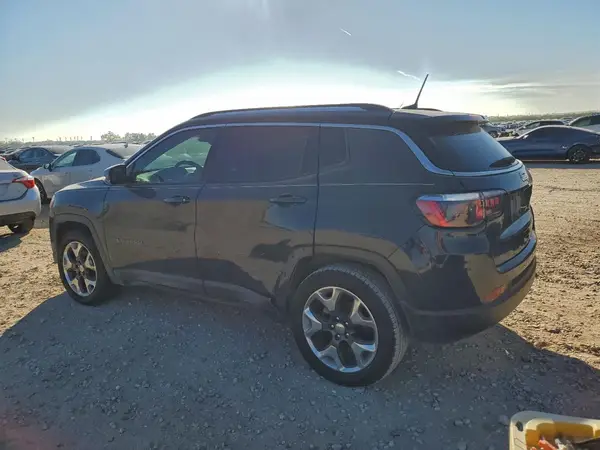 3C4NJCCB9JT193710 2018 JEEP COMPASS - Image 2