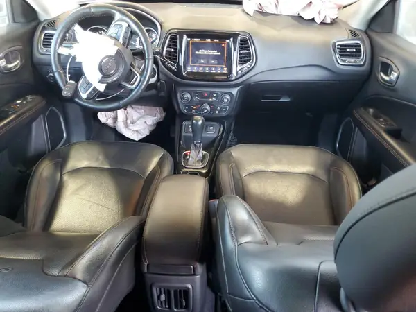 3C4NJCCB9JT318558 2018 JEEP COMPASS - Image 8
