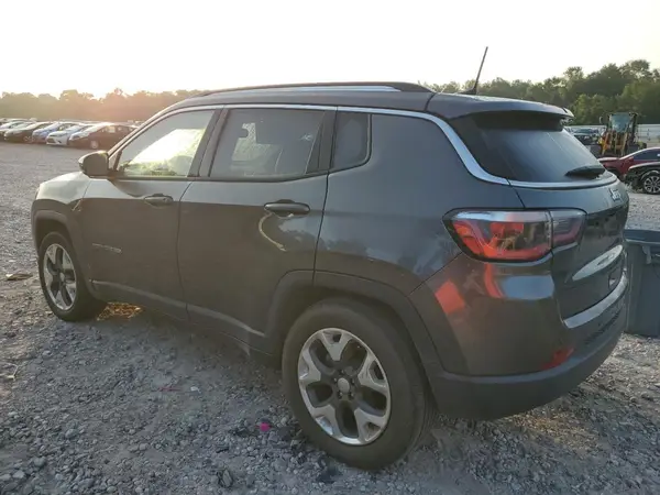 3C4NJCCB9JT358848 2018 JEEP COMPASS - Image 2