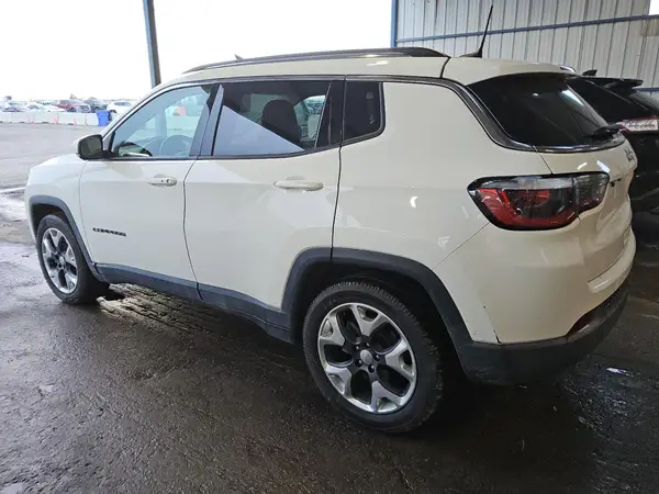 3C4NJCCB9JT362379 2018 JEEP COMPASS - Image 2