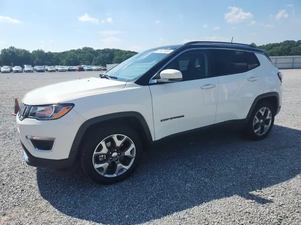 3C4NJCCB9JT411175 2018 JEEP COMPASS - Image 1