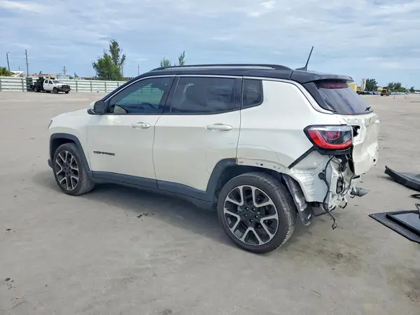 3C4NJCCB9JT494137 2018 JEEP COMPASS - Image 2
