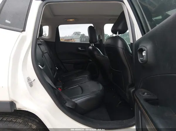 3C4NJCCB9KT652817 2019 JEEP COMPASS - Image 8
