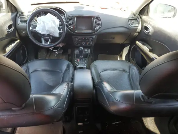 3C4NJCCB9KT662358 2019 JEEP COMPASS - Image 8