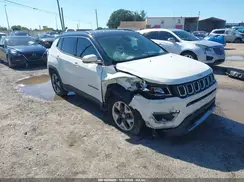 3C4NJCCB9KT748947 2019 JEEP COMPASS