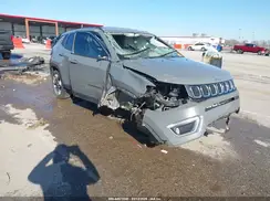 3C4NJCCB9KT802098 2019 JEEP COMPASS
