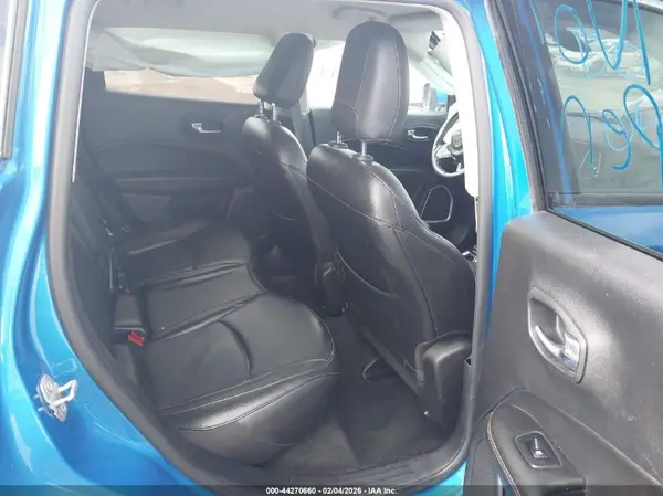 3C4NJCCB9LT110375 2020 JEEP COMPASS - Image 8