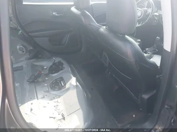 3C4NJCCB9LT125667 2020 JEEP COMPASS - Image 8