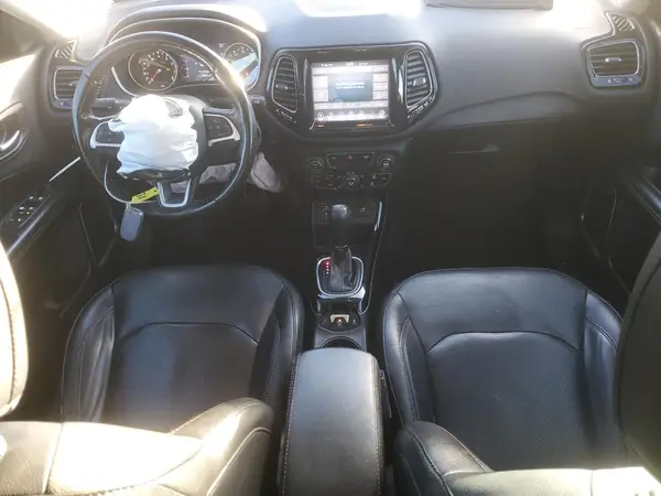3C4NJCCB9LT140704 2020 JEEP COMPASS - Image 8