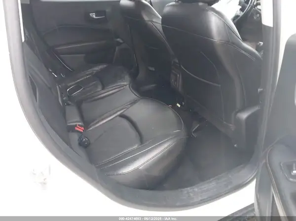 3C4NJCCB9LT179695 2020 JEEP COMPASS - Image 8