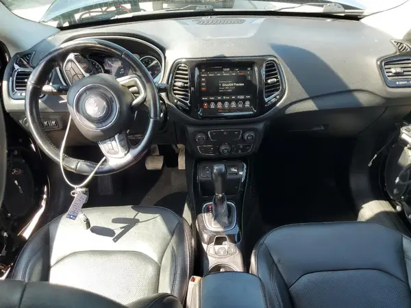 3C4NJCCB9LT211206 2020 JEEP COMPASS - Image 8