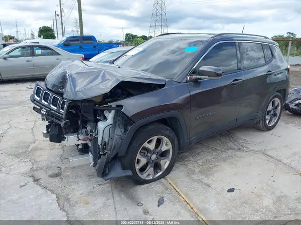 3C4NJCCB9MT573621 2021 JEEP COMPASS - Image 2