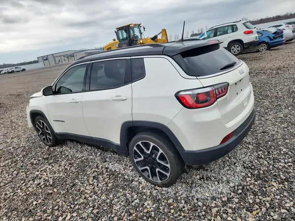 3C4NJCCBXJT165270 2018 JEEP COMPASS - Image 2