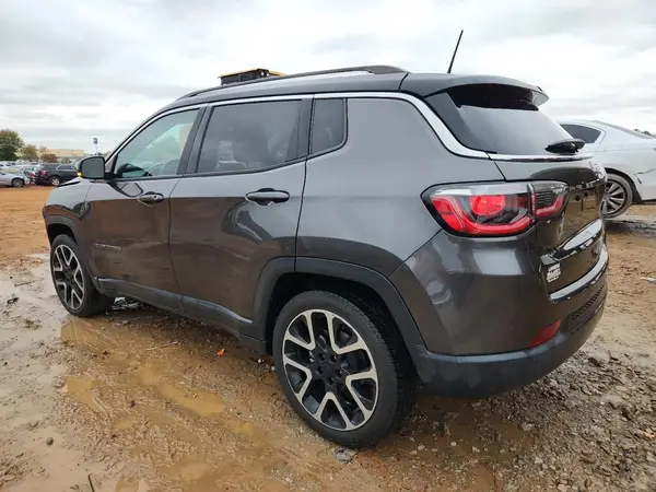 3C4NJCCBXJT204598 2018 JEEP COMPASS - Image 2