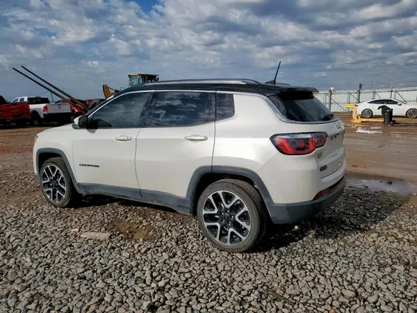 3C4NJCCBXJT228724 2018 JEEP COMPASS - Image 2