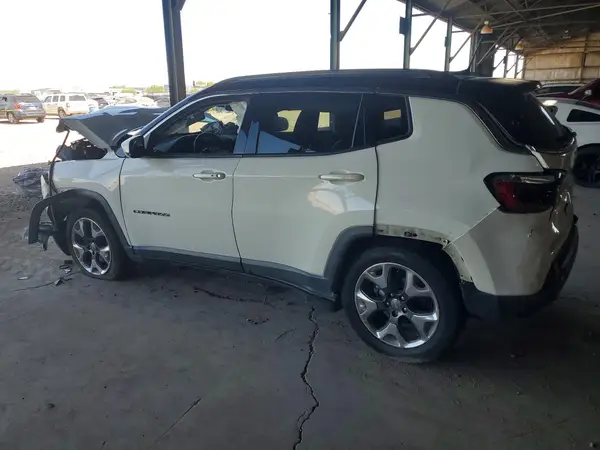 3C4NJCCBXJT248035 2018 JEEP COMPASS - Image 2