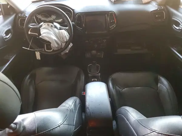 3C4NJCCBXJT248035 2018 JEEP COMPASS - Image 8
