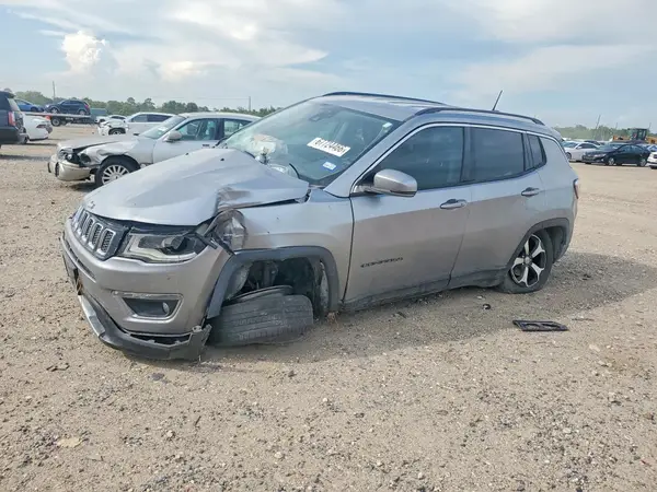 3C4NJCCBXJT358048 2018 JEEP COMPASS - Image 1