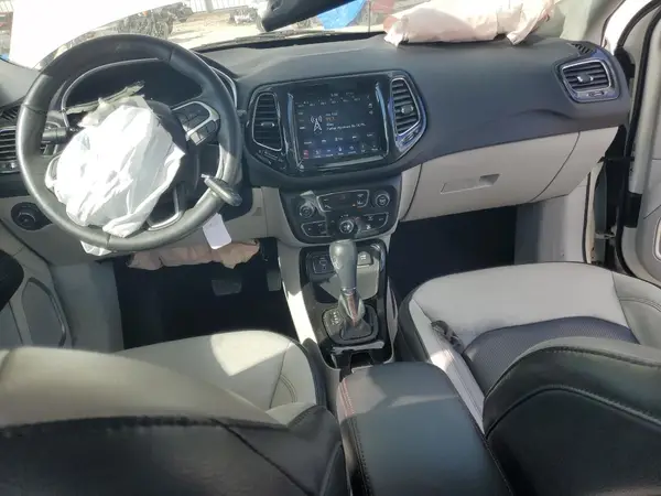 3C4NJCCBXJT358230 2018 JEEP COMPASS - Image 8
