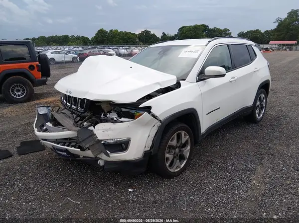 3C4NJCCBXJT406910 2018 JEEP COMPASS - Image 2