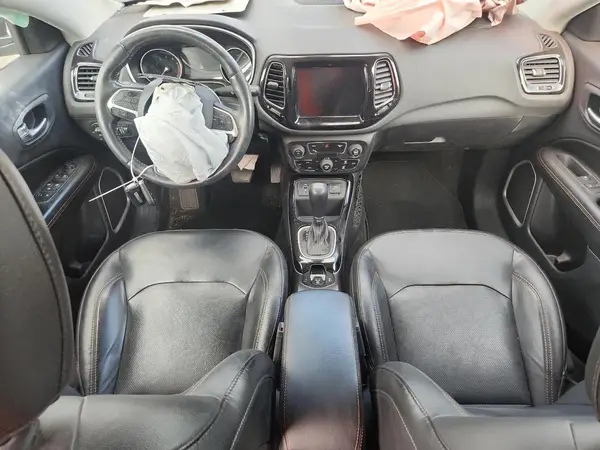3C4NJCCBXJT411959 2018 JEEP COMPASS - Image 8