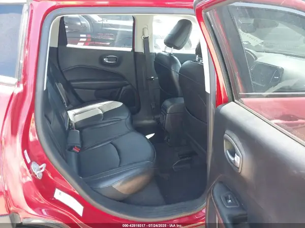 3C4NJCCBXKT675880 2019 JEEP COMPASS - Image 8