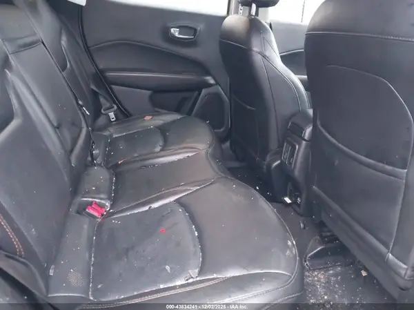 3C4NJCCBXKT675975 2019 JEEP COMPASS - Image 8