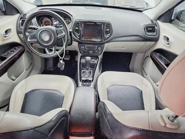 3C4NJCCBXKT793654 2019 JEEP COMPASS - Image 8